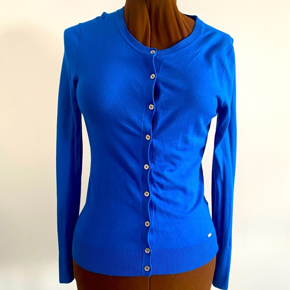 đź’™TOMMY HILFIGERđź’™Button up blue cardigan in small. Like new condition! - Picture 4 of 11